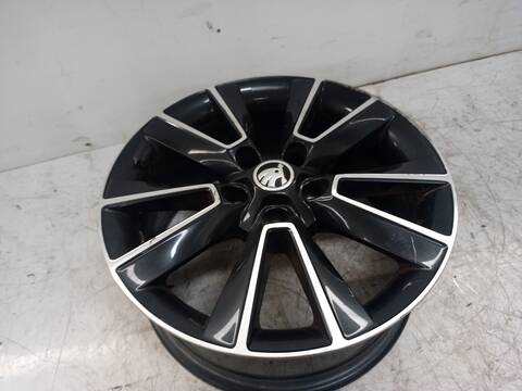 Foto 3ª: LLanta Chapa Skoda Yeti ACTIVE 105CV 77KW [CBZB] (2014)