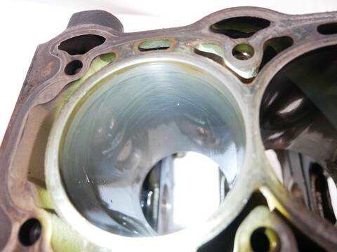 Foto 3ª: Bloque Motor Opel Corsa 65 CV 48KW [A10XEP] (2010)