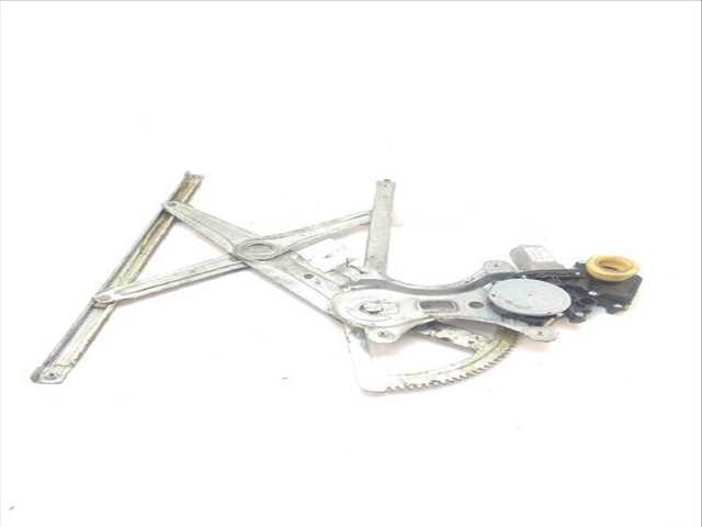 Foto 2ª: Elevalunas Manual Trasero Izquierdo Toyota Verso 2.2 D-4D AUR10_ AUR10R) (2004)