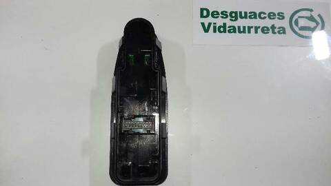 Foto 3ª: Botonera Elevalunas Suzuki Jimny TECHO METALICO 82CV 60KW [M13A] (2001)