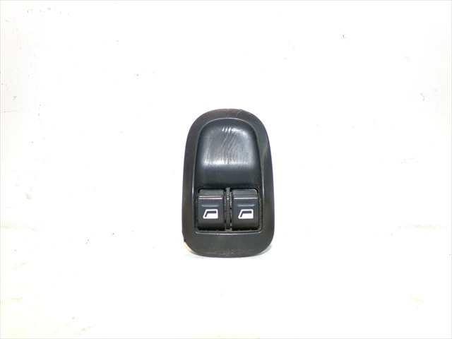 Foto 1ª: Botonera Elevalunas Peugeot 306 1.6 G 1999-2001 [NFZ] (1999)
