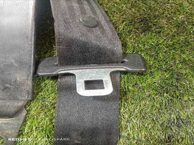 Foto 3ª: Cinturón Delantero Derecho Nissan Patrol 3.3 D SD33 5P (1989)