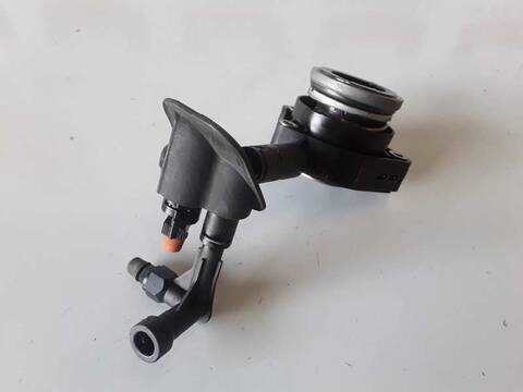 Foto 3ª: Bomba Embrague Ford Focus BERLINA 1.8 TDCI TD CAT 116CV (2005)