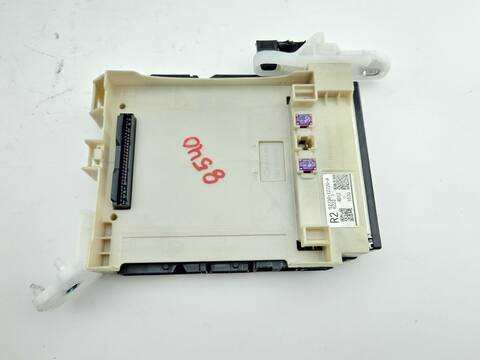 Caja Reles Fusibles Toyota Corolla 2.0 HYBRID MZEH19) 196CV 144KW