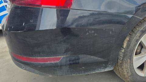 Foto 2ª: Paragolpes Trasero Skoda Superb ACTIVE 150CV 110KW (2018)