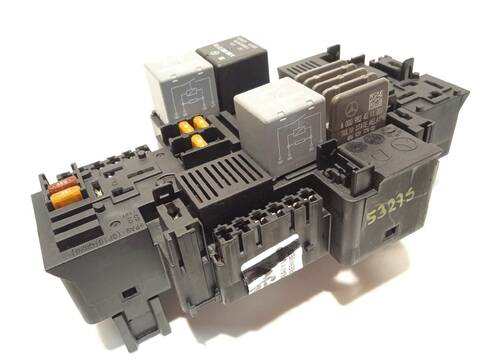 Foto 2ª: Caja Reles Fusibles Mercedes Clase G 230 COUPE 211CV 155KW [654920] (2020)