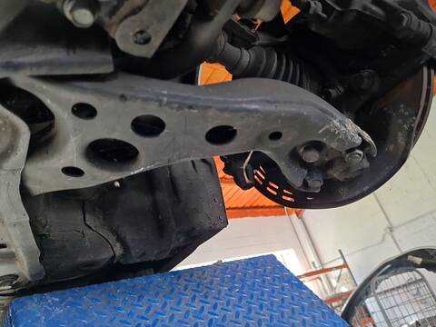 Foto 1ª: Brazo Suspension Delantero Izquierdo Toyota Corolla 2.0 HYBRID MZEH19) 196CV 144KW [M20A-FXS] (2024)