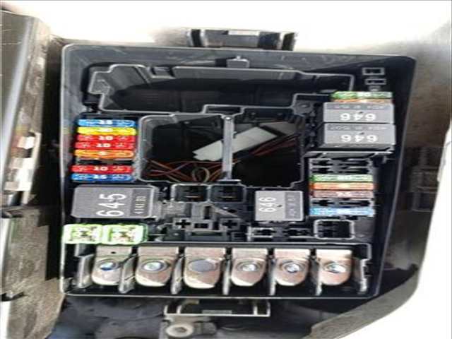 Foto 2ª: Caja Reles Fusibles Audi A3 1.4 TFSI 125CV 92KW [CXSB,CZCA] (2014)
