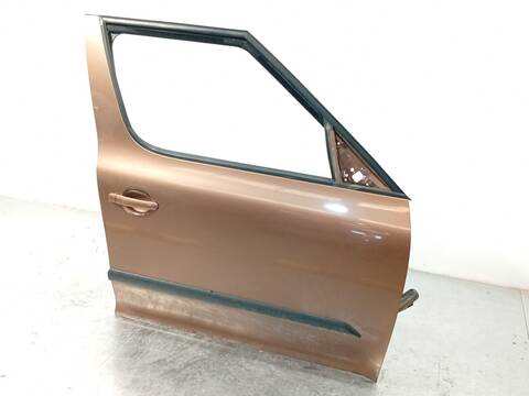 Foto 3ª: Puerta Delantera Derecha Skoda Yeti 1.4 TSI 122CV 90KW [CAXA] (2014)