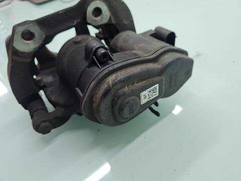 Foto 4ª: Pedal Embrague Bmw Serie 6 620 640 D COUPE 313CV 230KW [N57D30B] (2015)