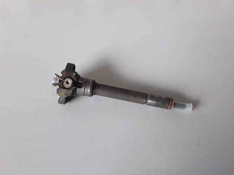 Foto 1ª: Inyectores Bmw Serie 3 318 D BERLINA (2003)