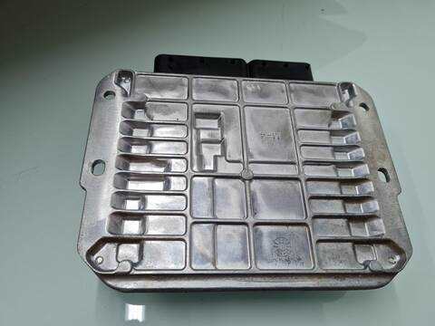 Foto 2ª: Centralita Motor ECU Mitsubishi L200 INFORM DOPPELKABINE 4WD 136CV 100KW [4D56] (2015)