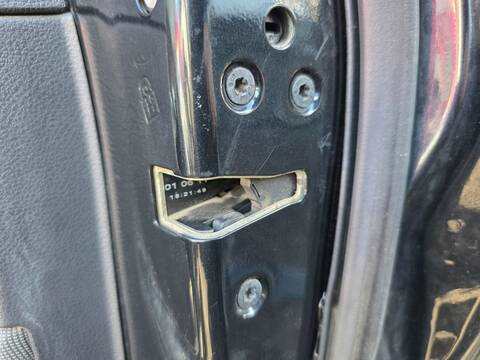 Cerradura Puerta Trasera Derecha Ford Focus AMBIENTE 105CV 77KW