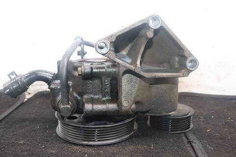 Foto 2ª: Bomba de Direccion Ford Focus TREND 101CV 74KW (1998)