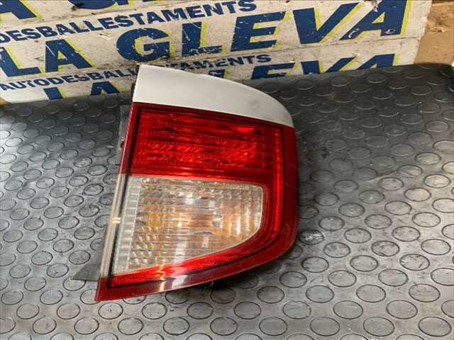 Piloto Trasero Derecho Ssangyong Kyron 2.000 CRDI141CV/104KW 0CV