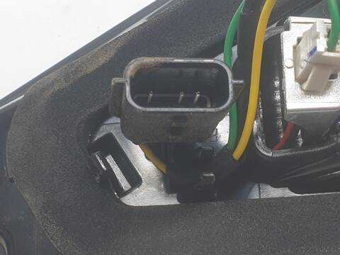 Foto 3ª: Piloto Trasero Derecho Renault Arkana TECHNO 113CV 83KW
