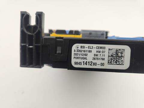Foto 2ª: Caja Reles Fusibles Peugeot Rifter ACTIVE NAV STANDARD 102CV 75KW [YH01] (2022)