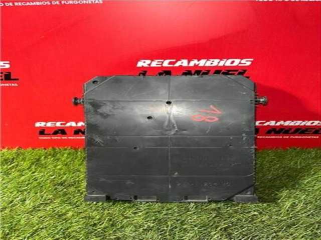 Foto 2ª: Caja Reles Fusibles Peugeot Partner YH01 102CV 75KW (2019)