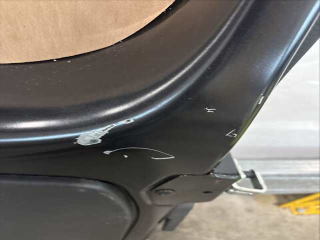 Puerta Trasera Derecha Renault Trafic VERSION INDEFINIDA
