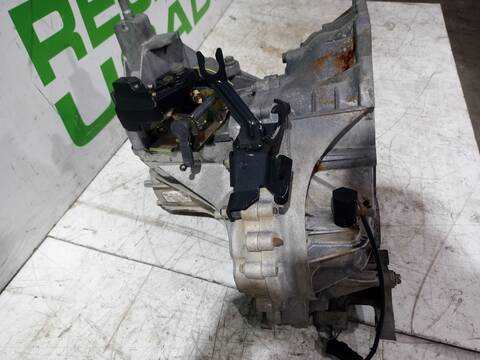 Foto 3ª: Caja Cambios Ford Focus AMBIENTE BERLINA 90CV 66KW [C9DC] (2004)
