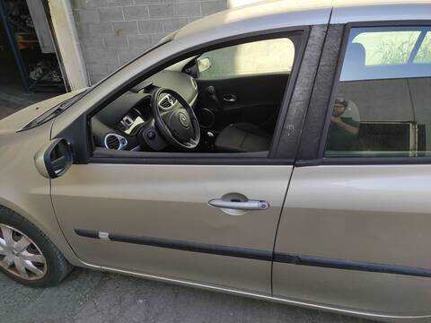 Puerta Delantera Izquierda Renault Clio D4F784