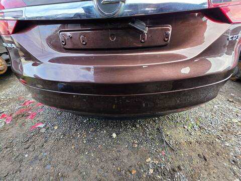 Paragolpes Trasero Opel Insignia BASIS 4X4 136CV 100KW