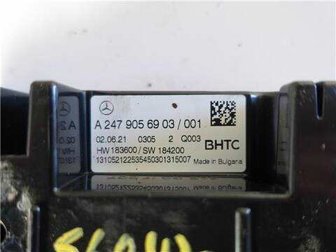 Foto 3ª: Mando Climatizador Mercedes Clase A 140 1332 CC PHEV 118 KW [282914] (2021)