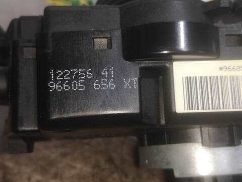 Foto 2ª: Mando Multifuncion Citroen Xsara 9HZ PICASSO (2006)