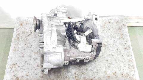 Foto 2ª: Caja Cambios Volkswagen Golf ADVANCE 130CV 97KW (2010)