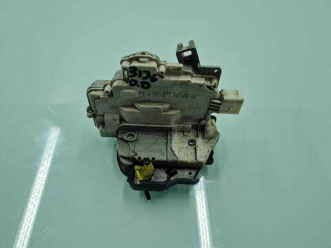 Cerradura Puerta Delantera Derecha Audi A4 2.0 TDI AVANT 140CV 103KW