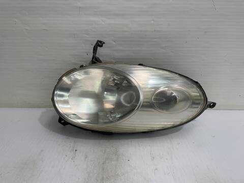 Faro Derecho Nissan Micra ACENTA 80CV 59KW