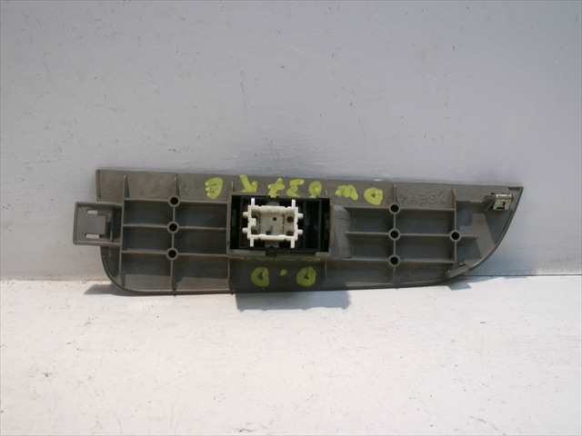 Foto 3ª: Botonera Elevalunas Toyota Corolla 1.3 G 1997-1999 [4EFE] (1998)