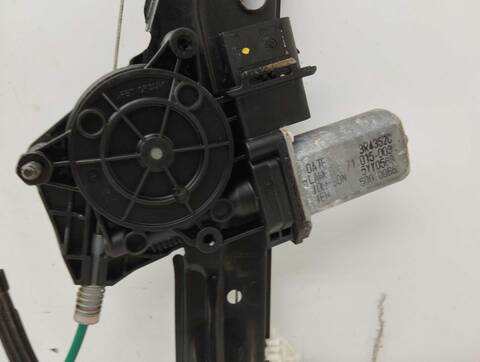 Foto 3ª: Elevalunas Eléctrico Delantero Derecho Bmw Serie 1 114 1.5 12V TD 116CV 85KW [B37D15A] (2016)