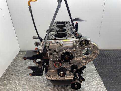 Foto 2ª: Bloque Motor Kia Carnival D/J3 (2005)