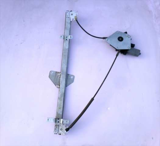 Foto 1ª: Elevalunas Eléctrico Delantero Izquierdo Nissan Vanette 2.3 D CARGO,1995-2002 [LD23G] (2000)