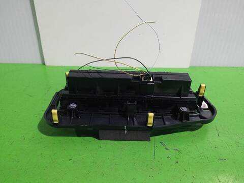 Foto 2ª: Mando Calefacción A. A. Toyota Auris HYBRID FEEL EDITION 136CV (2013)