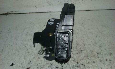 Foto 3ª: Cerradura Puerta Delantera Derecha Ford C Max 1.8 TDCI TD CAT 115CV 85KW FOCUS CAP) [KKDA] (2009)