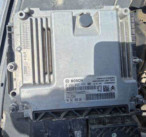 Centralita Motor ECU Peugeot 308 STYLE