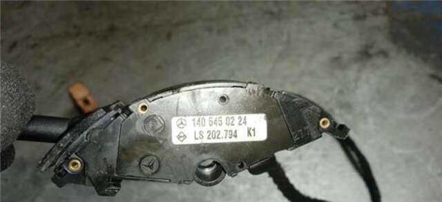 Foto 1ª: Mando Multifuncion Mercedes Clase S 220 3.2 S 320 (140.032) [3.2 LTR. - 170 KW 24V CAT] [104994]