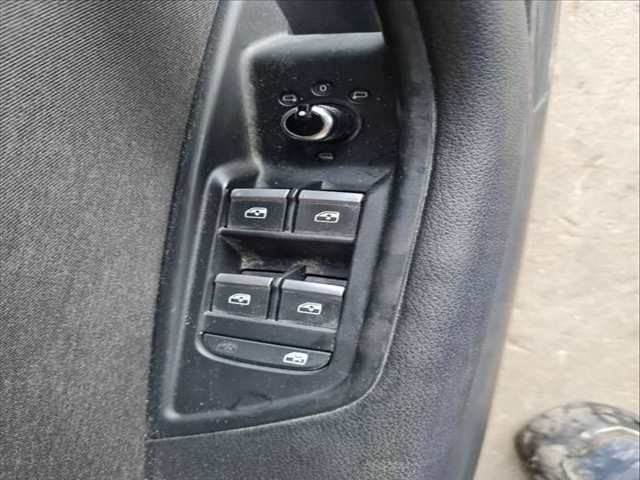 Botonera Elevalunas Audi A4 30 TDI ADVANCED AVANT 136CV 100KW