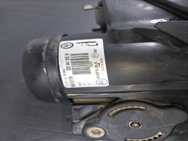 Foto 3ª: Faro Izquierdo Volkswagen Passat TRENDLINE 116CV 85KW (2006)