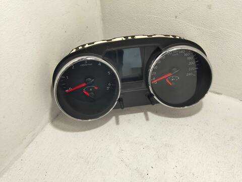Cuadro de Instrumentos Nissan Qashqai ACENTA 2 DCI TD CAT 150CV