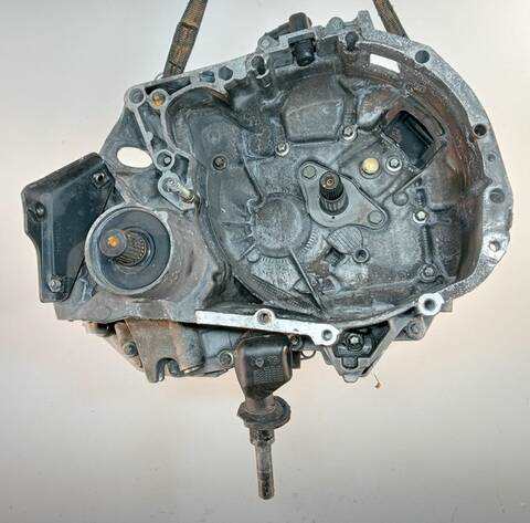 Foto 1ª: Caja Cambios Renault Clio AUTHENTIQUE 1 DCI DIESEL 82CV (2001)