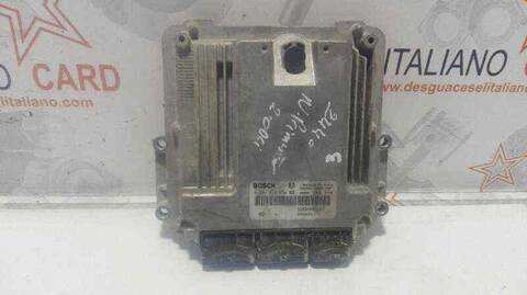 Centralita Motor ECU Nissan Primastar AVANTOUR L1H1 2 7 T - 7-SITZER 114CV 84KW