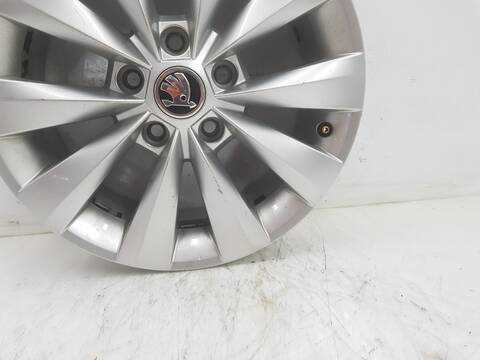 Foto 3ª: LLanta Aleacion Skoda Karoq AMBITION 4X4 (2017)