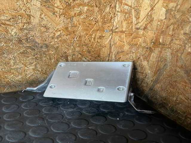 Foto 3ª: Centralita Motor ECU Toyota Yaris ACTIVE 1 16V CAT 111CV (2017)