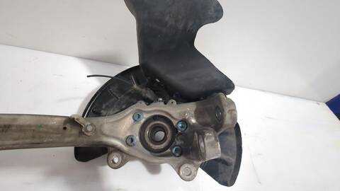 Foto 2ª: Mangueta Delantera Izquierda Volkswagen Phaeton 3.0 V6 TDI 4MOTION 240CV [CARB CEXA] (2002)