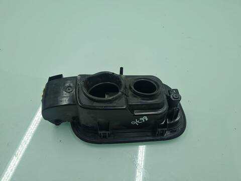 Foto 2ª: Tapa Exterior Combustible Ford Kuga HYBRID ST-LINE 150CV [YLDC] (2020)