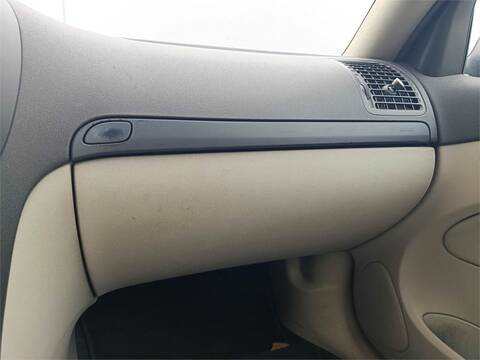 Foto 1ª: Guantera Saab 9-3 Z19DTH BERLINA (2008)
