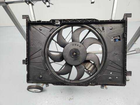 Foto 2ª: Electroventilador Mercedes Clase A 140 A 180 CDI 169.007) 109CV 80KW [640940] (2005)